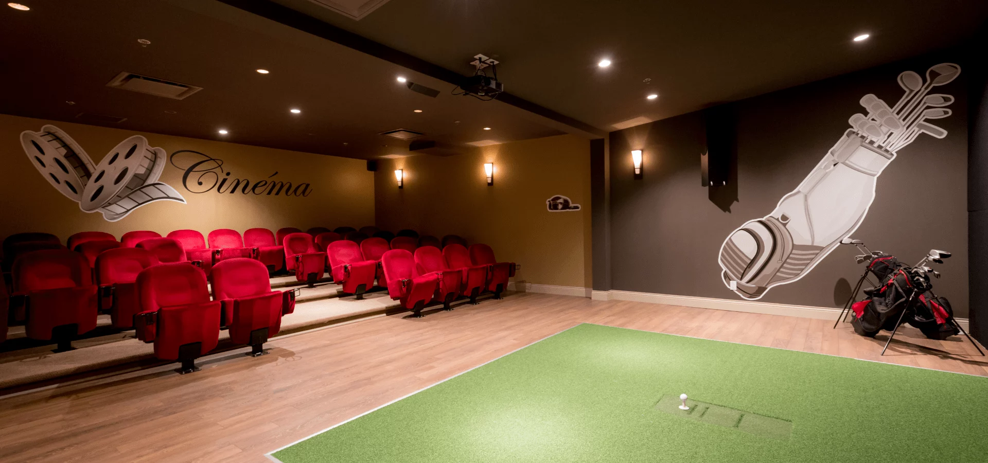 Golf and Movie Theater in Château Ste-Marie Residence